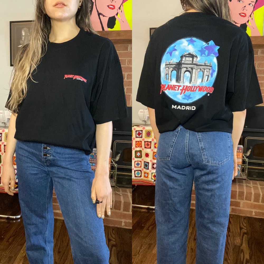 Vintage 1998 Planet Hollywood Madrid Spain Oversized Deadstock Tee Cinem…